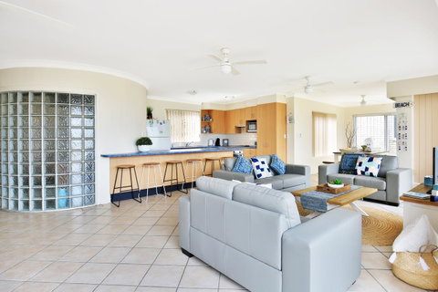 The Rotunda, Gerroa - Tourism Caloundra 9