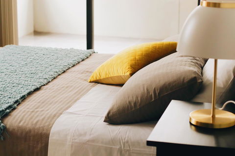 Modern & Cosy 2-Bedroom Apartment Hornsby - Tourism Caloundra 4
