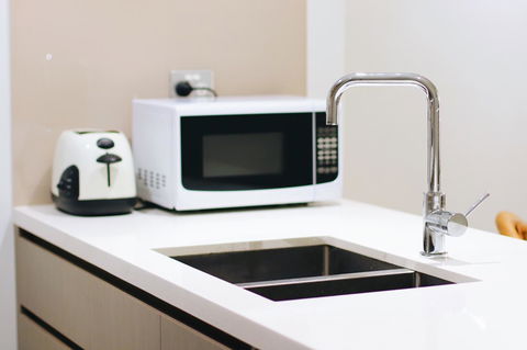 Modern & Cosy 2-Bedroom Apartment Hornsby - Tourism Caloundra 9