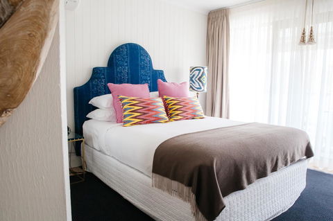 The Lord Byron - Tourism Caloundra 1