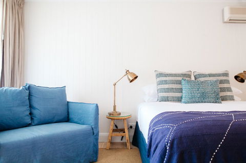 The Lord Byron - Tourism Caloundra 2