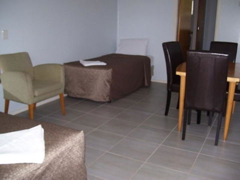 Glenwood Tourist Park & Motel - Tourism Caloundra 12