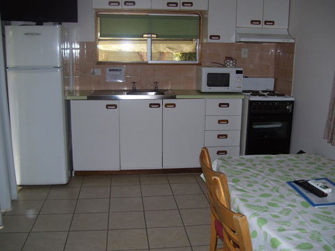 Glenwood Tourist Park & Motel - Tourism Caloundra 24