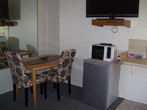 Glenwood Tourist Park & Motel - Tourism Caloundra 10