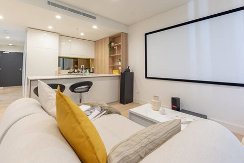 Japanese Style Waterfront Apt Wt Rooftop Pool - Tourism Caloundra 16