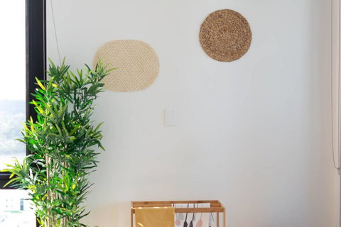 Japanese Style Waterfront Apt Wt Rooftop Pool - Tourism Caloundra 4