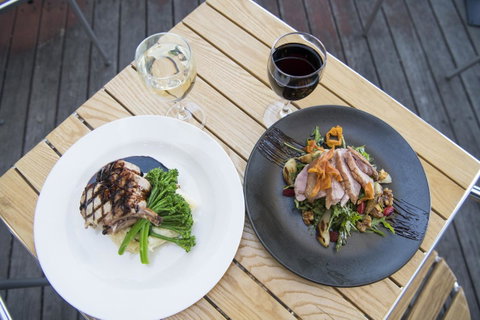 Banjo Paterson Inn - Tourism Caloundra 34