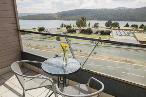 Banjo Paterson Inn - Tourism Caloundra 3