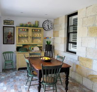 Apple Tree Cottage - Tourism Caloundra