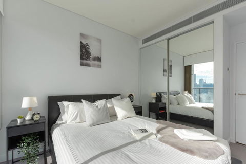 High Rise Apt In Heart Of Sydney Wt Harbour View - Tourism Caloundra 7