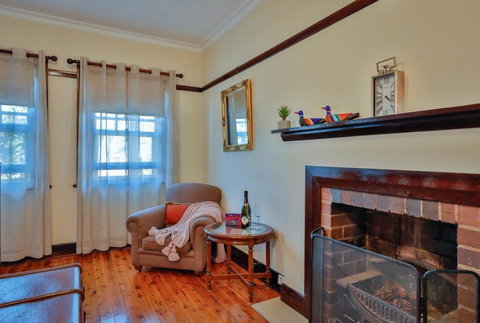 Jenkins Street Guesthouse - Tourism Caloundra 12