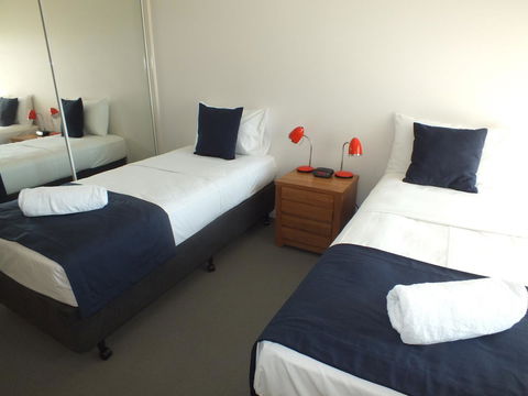 Pacific Marina Apartments - Tourism Caloundra 35