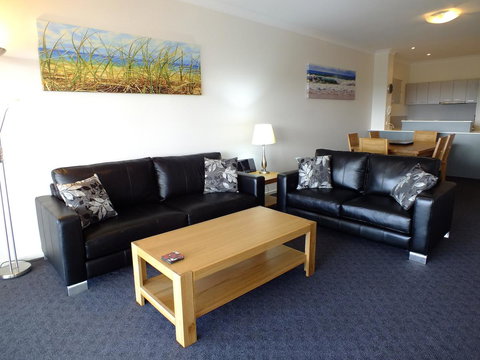 Pacific Marina Apartments - Tourism Caloundra 16