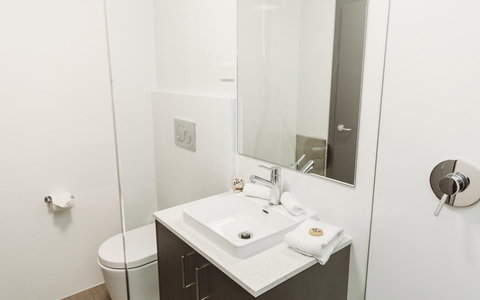 Coniston Hotel Wollongong - Tourism Caloundra 7