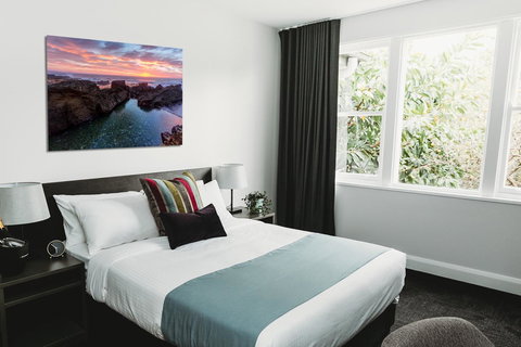 Coniston Hotel Wollongong - Tourism Caloundra 1
