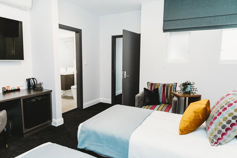 Coniston Hotel Wollongong - Tourism Caloundra 5