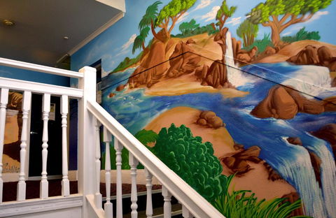 Mad Monkey Kings Cross - Tourism Caloundra 27