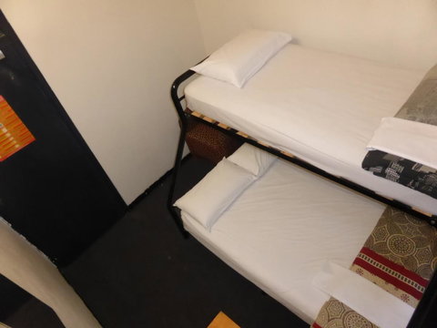 Maze Backpackers - Sydney - Tourism Caloundra 26