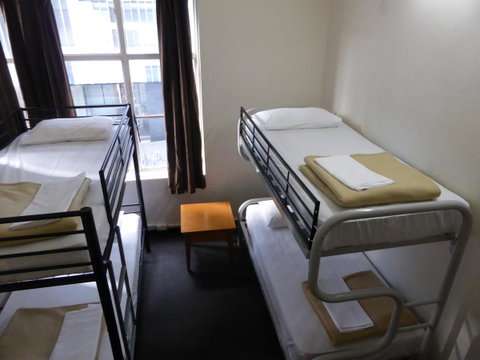 Maze Backpackers - Sydney - Tourism Caloundra 31