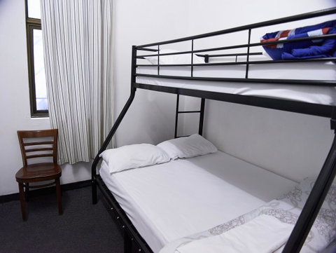Maze Backpackers - Sydney - Tourism Caloundra 35