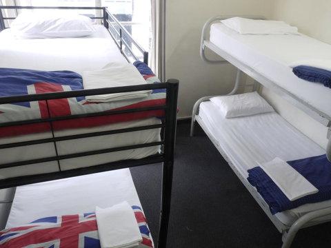Maze Backpackers - Sydney - Tourism Caloundra 36