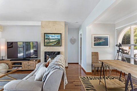 Phuza Maningi 17 Myan Close - Tourism Caloundra 5