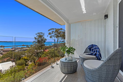 Phuza Maningi 17 Myan Close - Tourism Caloundra 1