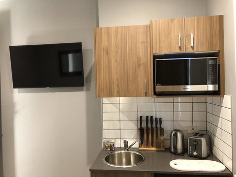 The Mark Studios - Tourism Caloundra 16