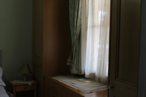 Boot Makers Cottage - Tourism Caloundra 12