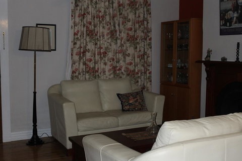 Boot Makers Cottage - Tourism Caloundra 10