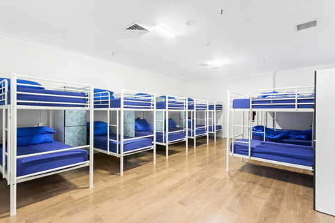 Summer House Sydney City - Formerly Sydney Backpackers - Tourism Caloundra 5