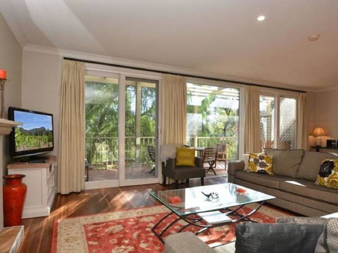 Villa 3br Chianti Villa Located Within Cypress Lakes Resort - Tourism Caloundra 0