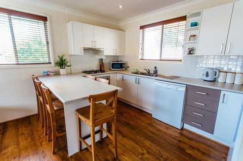Sunbaker Pet Friendly Awards Finalist 4 Mins Walk To Culburra Beach - Tourism Caloundra 15