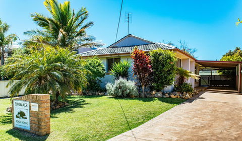 Sunbaker Pet Friendly Awards Finalist 4 Mins Walk To Culburra Beach - Tourism Caloundra 32