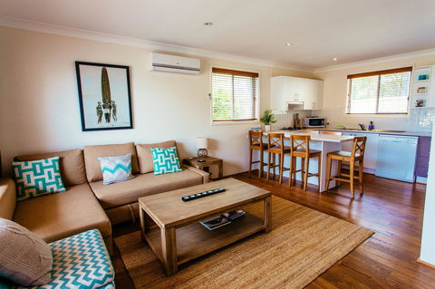 Sunbaker Pet Friendly Awards Finalist 4 Mins Walk To Culburra Beach - Tourism Caloundra 1
