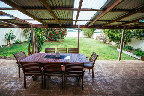 Sunbaker Pet Friendly Awards Finalist 4 Mins Walk To Culburra Beach - Tourism Caloundra 29