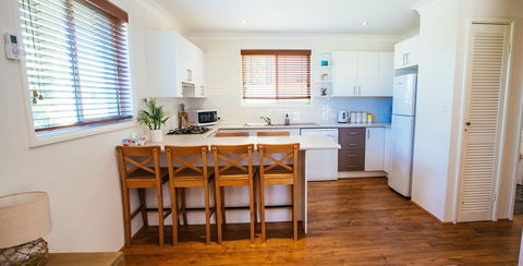 Sunbaker Pet Friendly Awards Finalist 4 Mins Walk To Culburra Beach - Tourism Caloundra 13