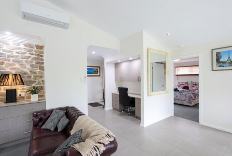 Armidale Cottage - House 2 - Tourism Caloundra 9