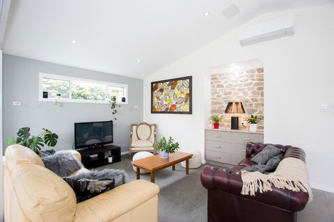 Armidale Cottage - House 2 - Tourism Caloundra 21