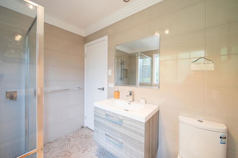 Armidale Cottage - House 2 - Tourism Caloundra 29