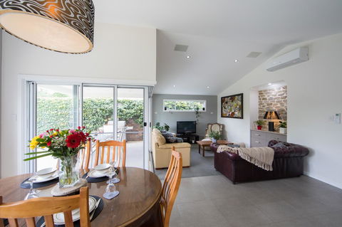 Armidale Cottage - House 2 - Tourism Caloundra 20