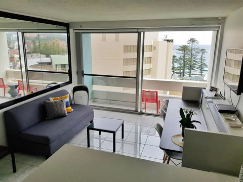 Manly Central Executive - Tourism Caloundra 4