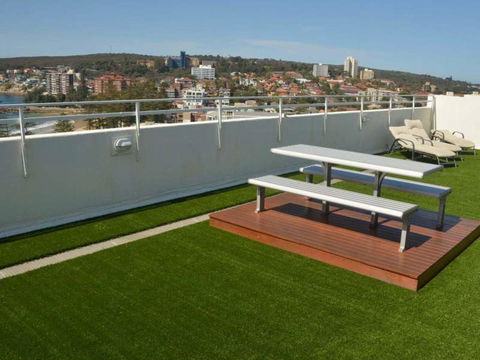 Manly Central Executive - Tourism Caloundra 1