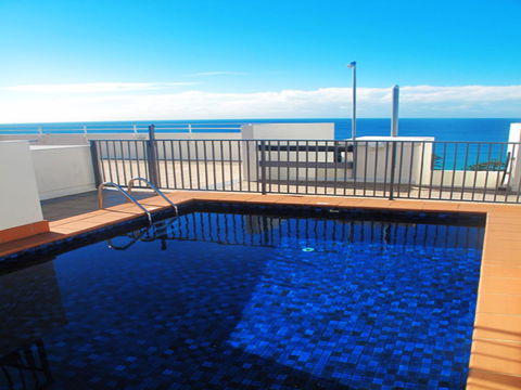 Manly Central Executive - Tourism Caloundra 2