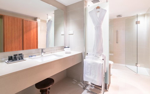 The Grace Hotel - Tourism Caloundra 9