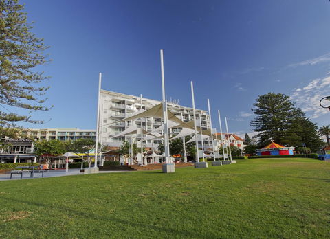 Oaks The Entrance Waterfront Suites - Tourism Caloundra 22