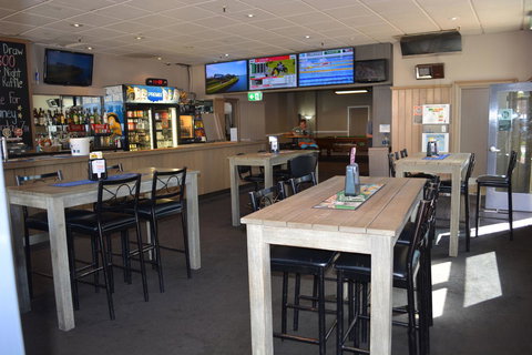 Commercial Hotel Motel Lithgow - Tourism Caloundra 4