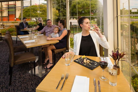 Best Western Plus Hovell Tree Inn - Tourism Caloundra 25