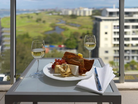 Sage Hotel Wollongong - Tourism Caloundra 8