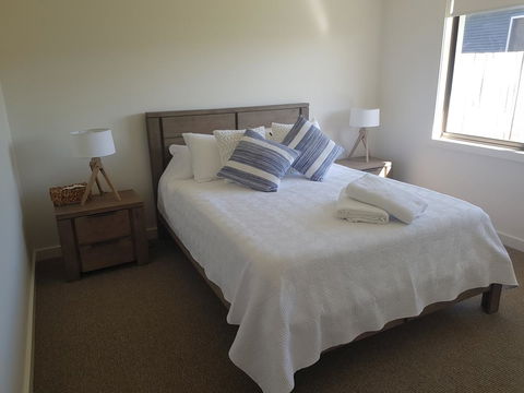 Golden Hill Cottage - Tourism Caloundra 6